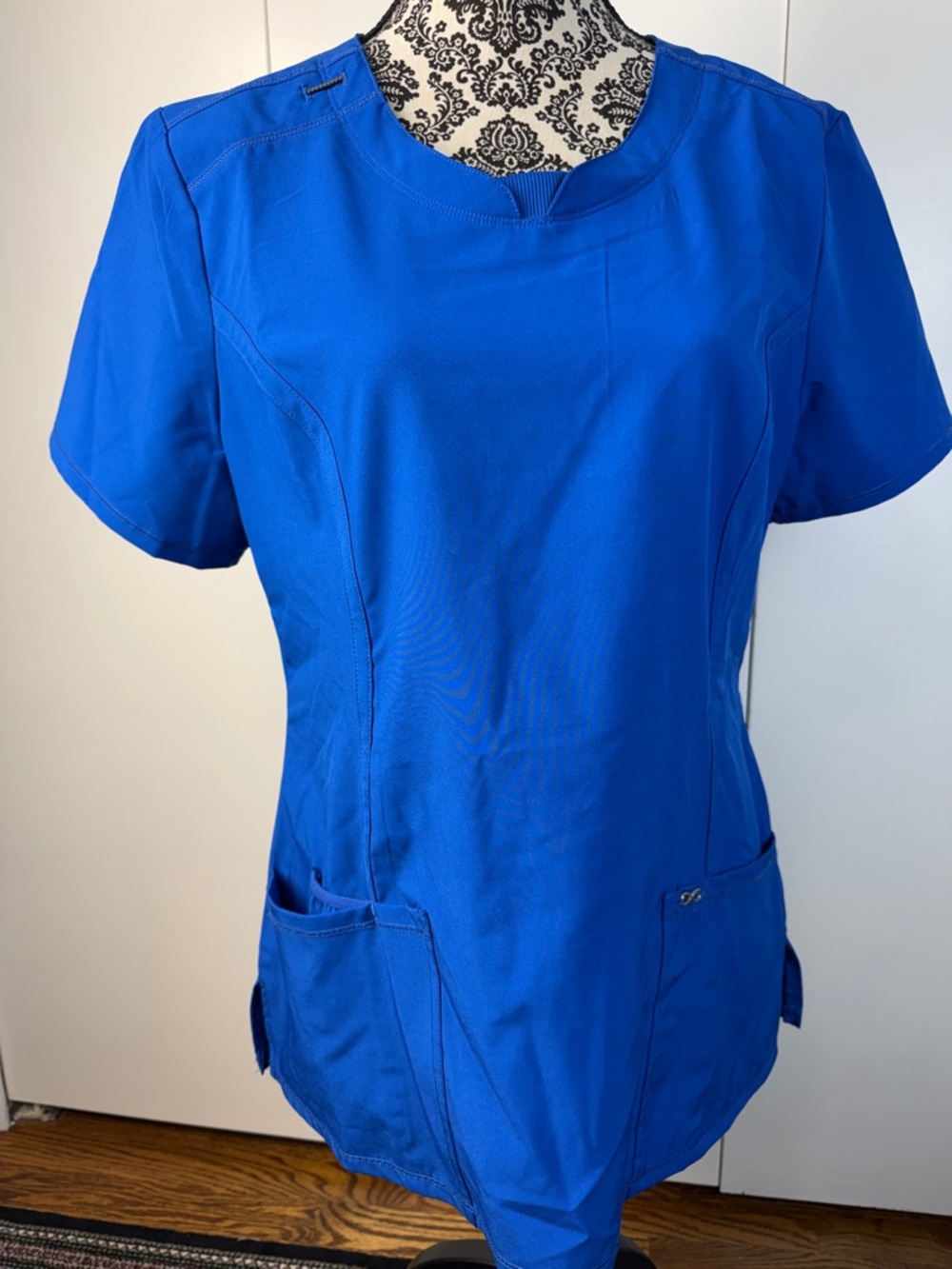 Infinity Women's Short Sleeve Medical Scrub Top in Royal Blue size lg workwear